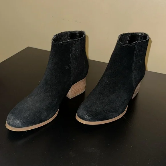 Aldo Booties - Picture 3 of 6